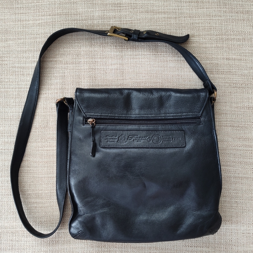 Fossil Leather Crossbody Messenger Bag - Picture 5 of 13